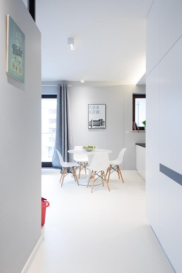 Premium Apartment For Old Town & Jewish Quarter - Balcony Plus Pool Onsite 크라쿠프 외부 사진