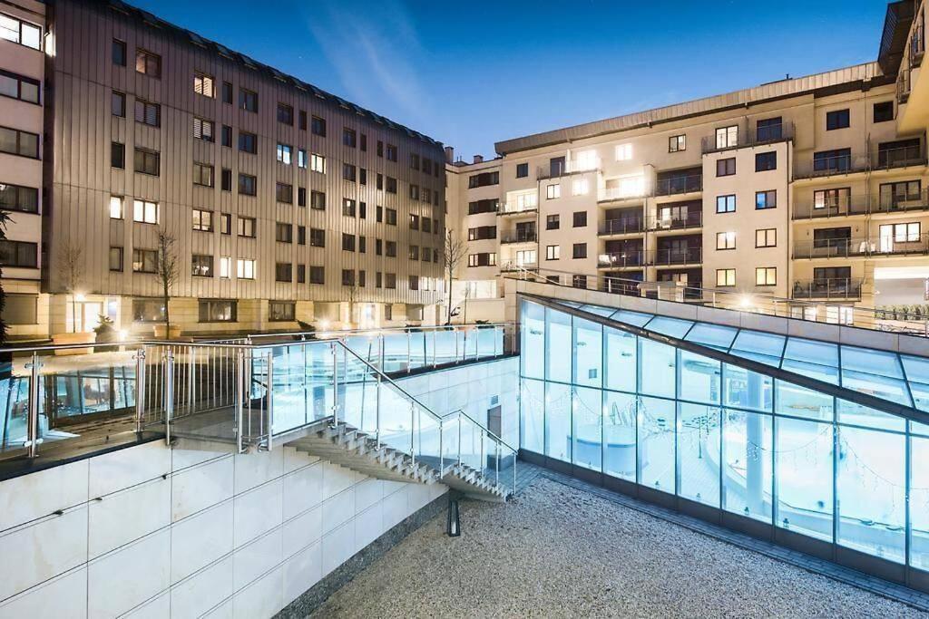 Premium Apartment For Old Town & Jewish Quarter - Balcony Plus Pool Onsite 크라쿠프 외부 사진
