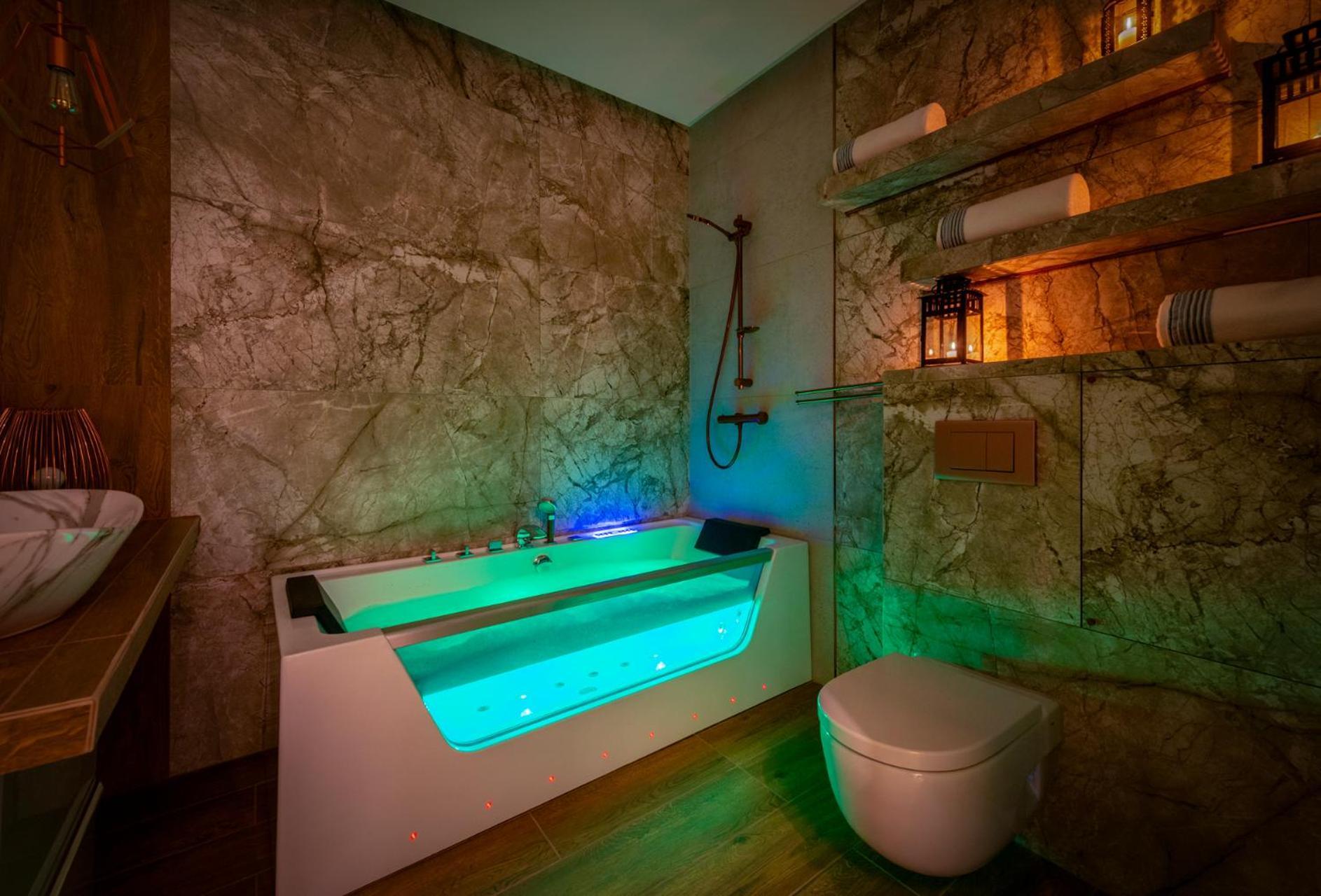 Premium Apartment For Old Town & Jewish Quarter - Balcony Plus Pool Onsite 크라쿠프 외부 사진